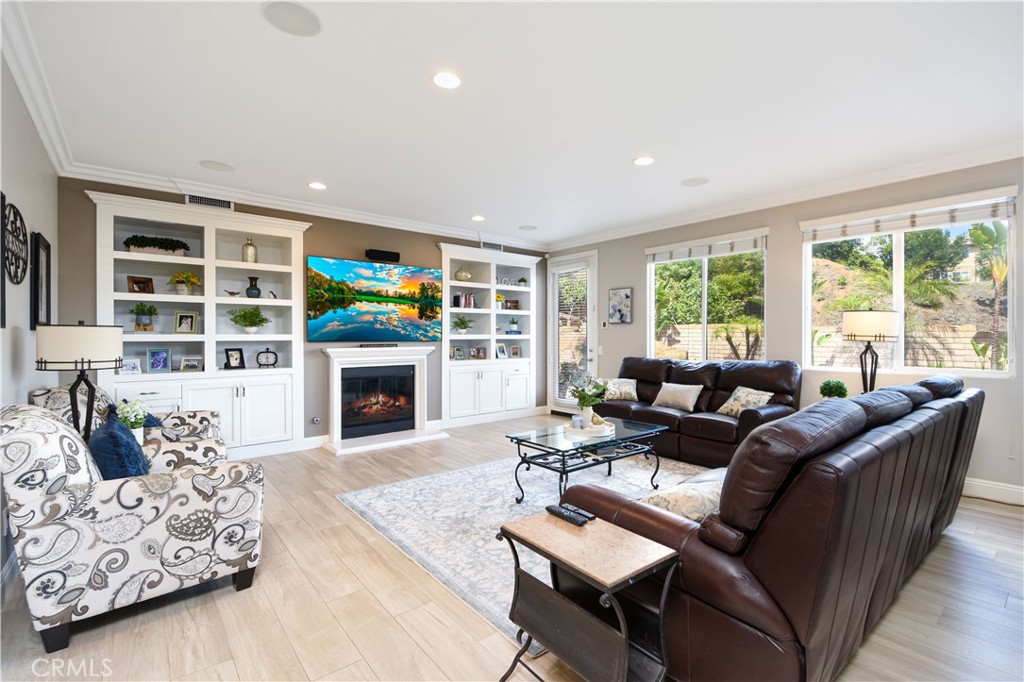 8578 Hunt Canyon Road Corona, CA 92883 - Photo 20 of 75 Family Room