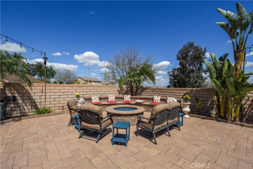 8578 Hunt Canyon Road Corona, CA 92883 - Photo 50 of 75 Fire Feature