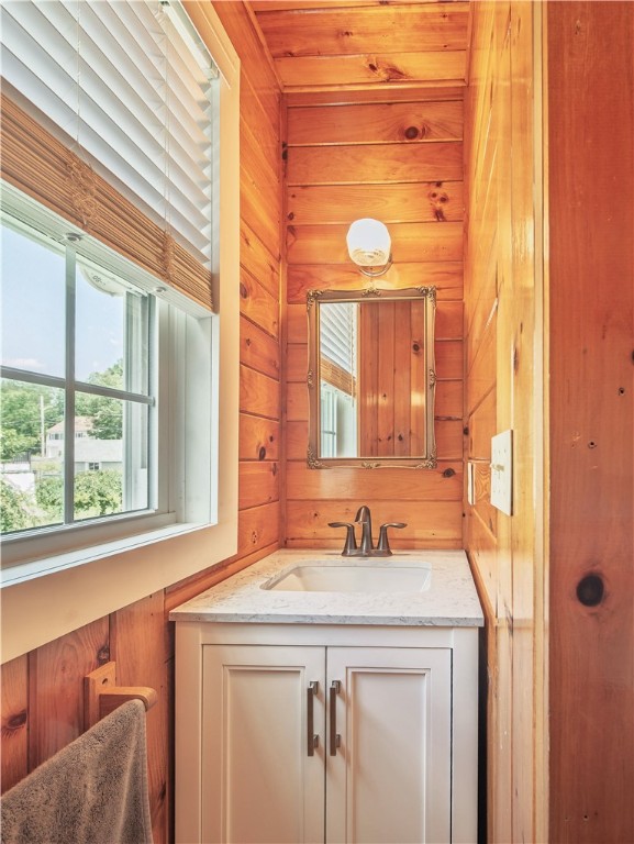 45 Phillips Street Woonsocket, RI 02895 - Photo 14 of 35