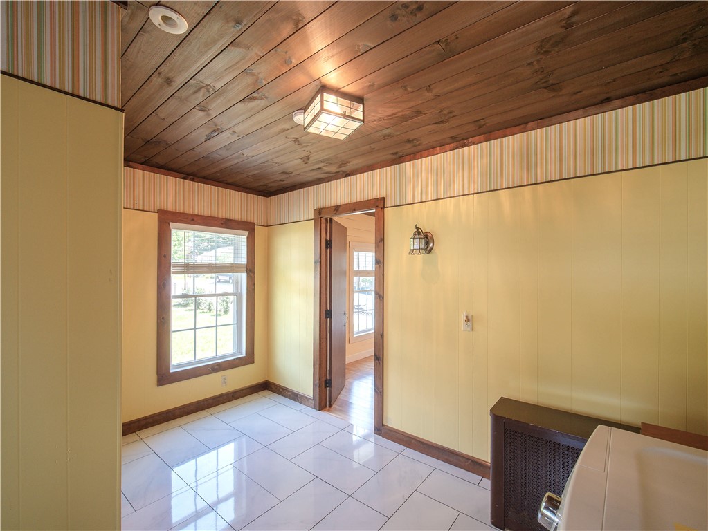 45 Phillips Street Woonsocket, RI 02895 - Photo 17 of 35