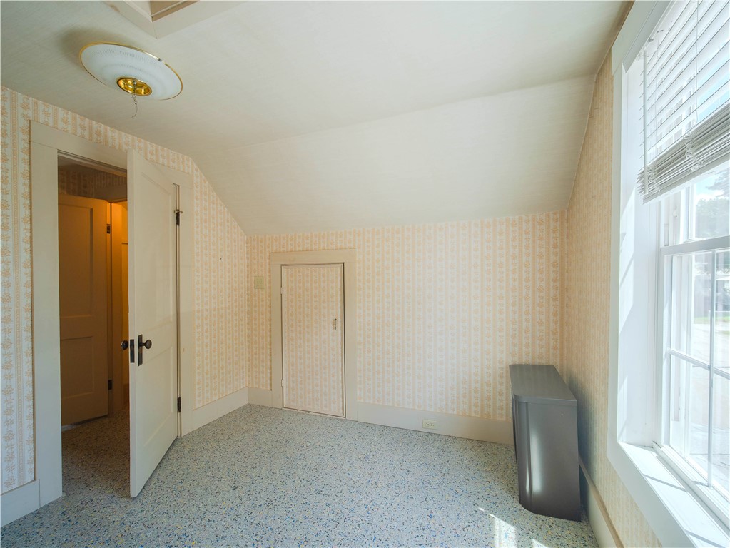 45 Phillips Street Woonsocket, RI 02895 - Photo 23 of 35