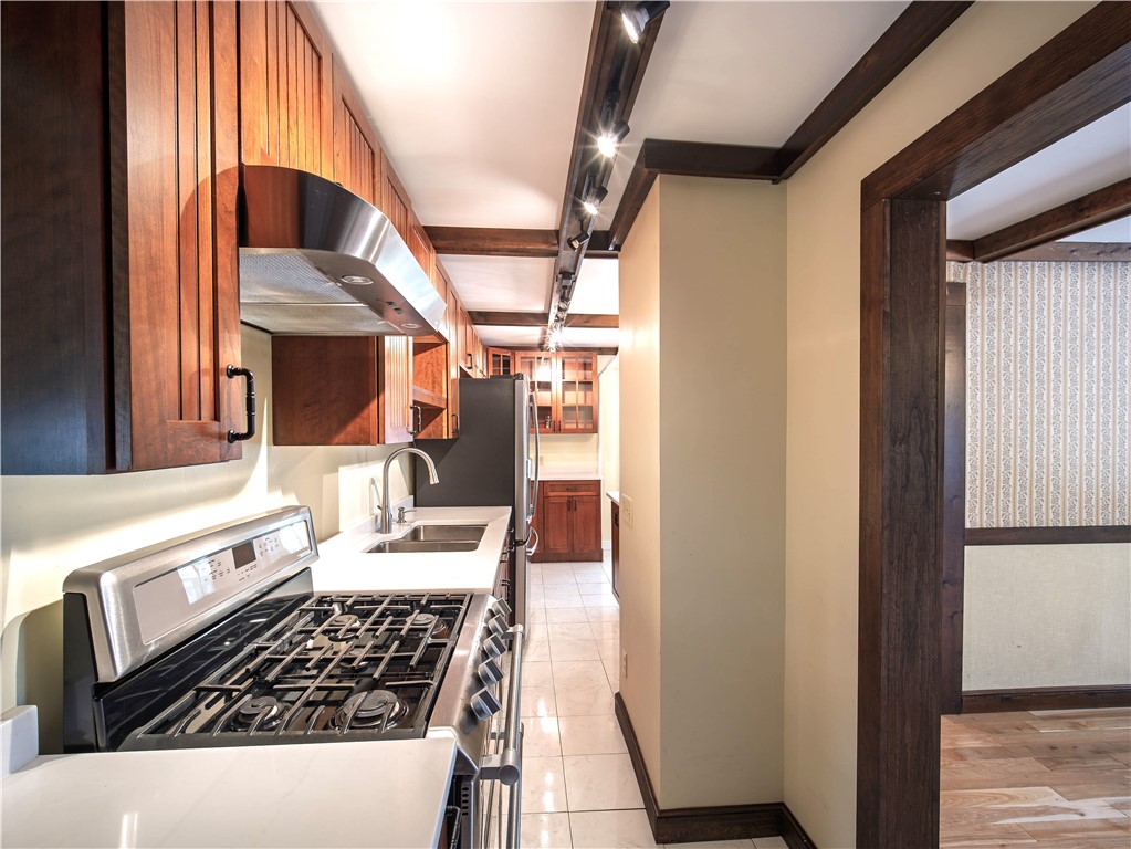 45 Phillips Street Woonsocket, RI 02895 - Photo 10 of 35