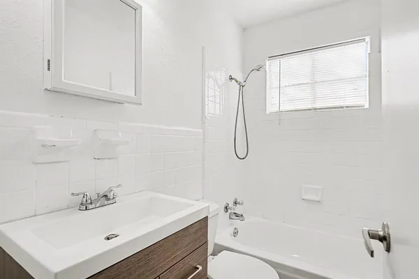 $1,295 | 2209 Barbell Lane, Fort Worth, TX 76111