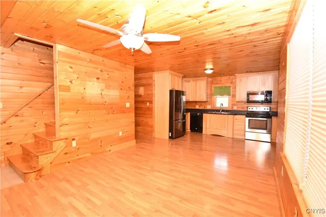 $2,050 | 25003 Highway 37, Pamelia, NY 13601