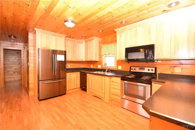 $2,050 | 25003 Highway 37, Pamelia, NY 13601