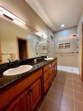 $689,000 | 83987 Ridge Creek Drive, Clinton, MN 56225