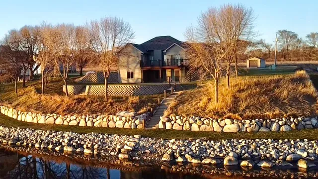 $689,000 | 83987 Ridge Creek Drive, Clinton, MN 56225