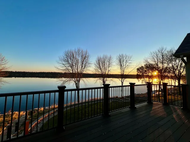 $689,000 | 83987 Ridge Creek Drive, Clinton, MN 56225