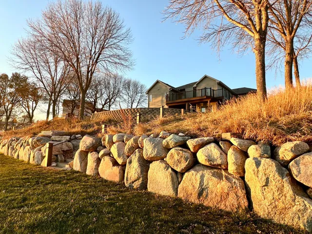 $689,000 | 83987 Ridge Creek Drive, Clinton, MN 56225