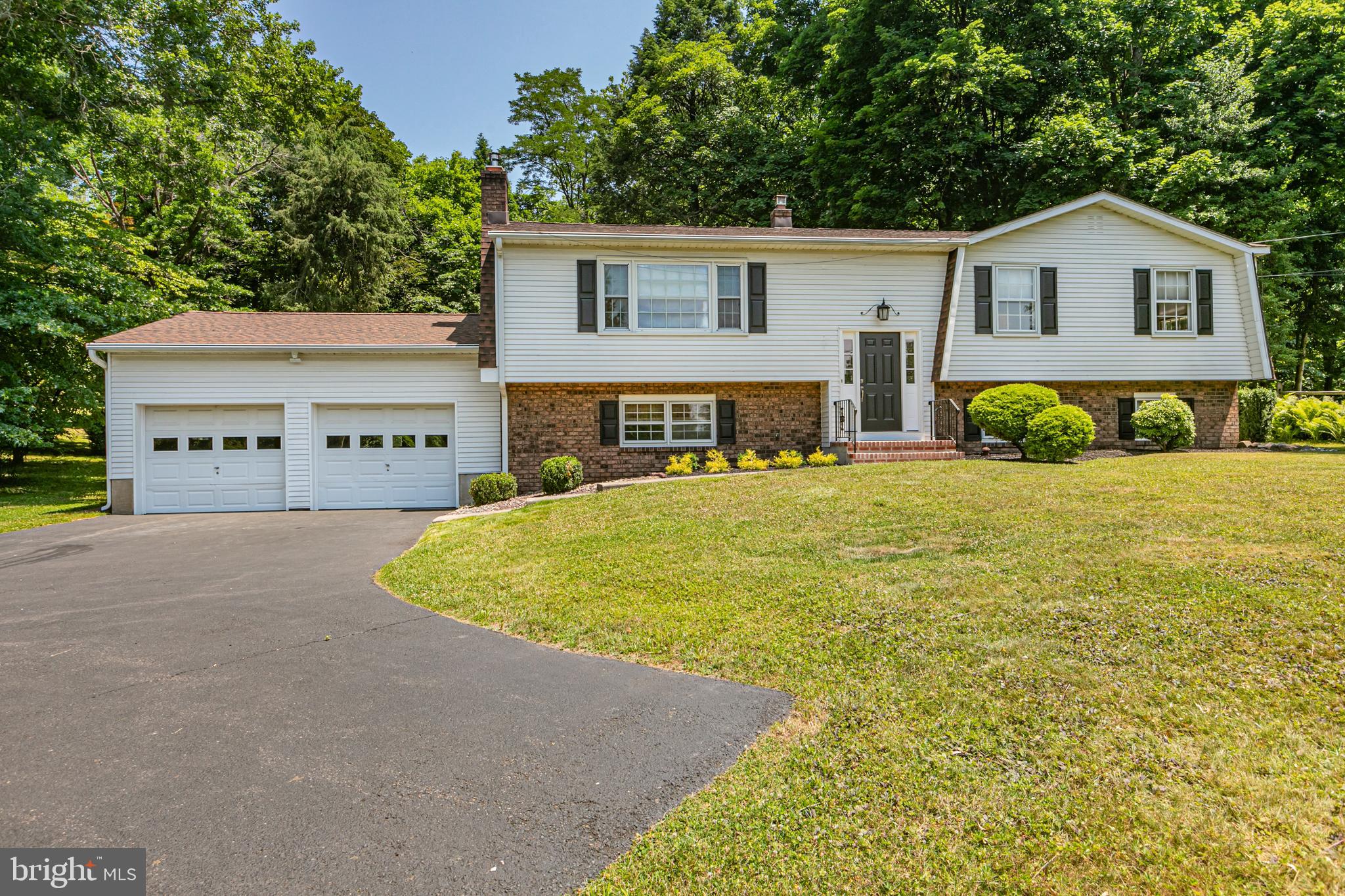1018 Upper River Road Ewing, NJ 08628 - Photo 30 of 31 Front View