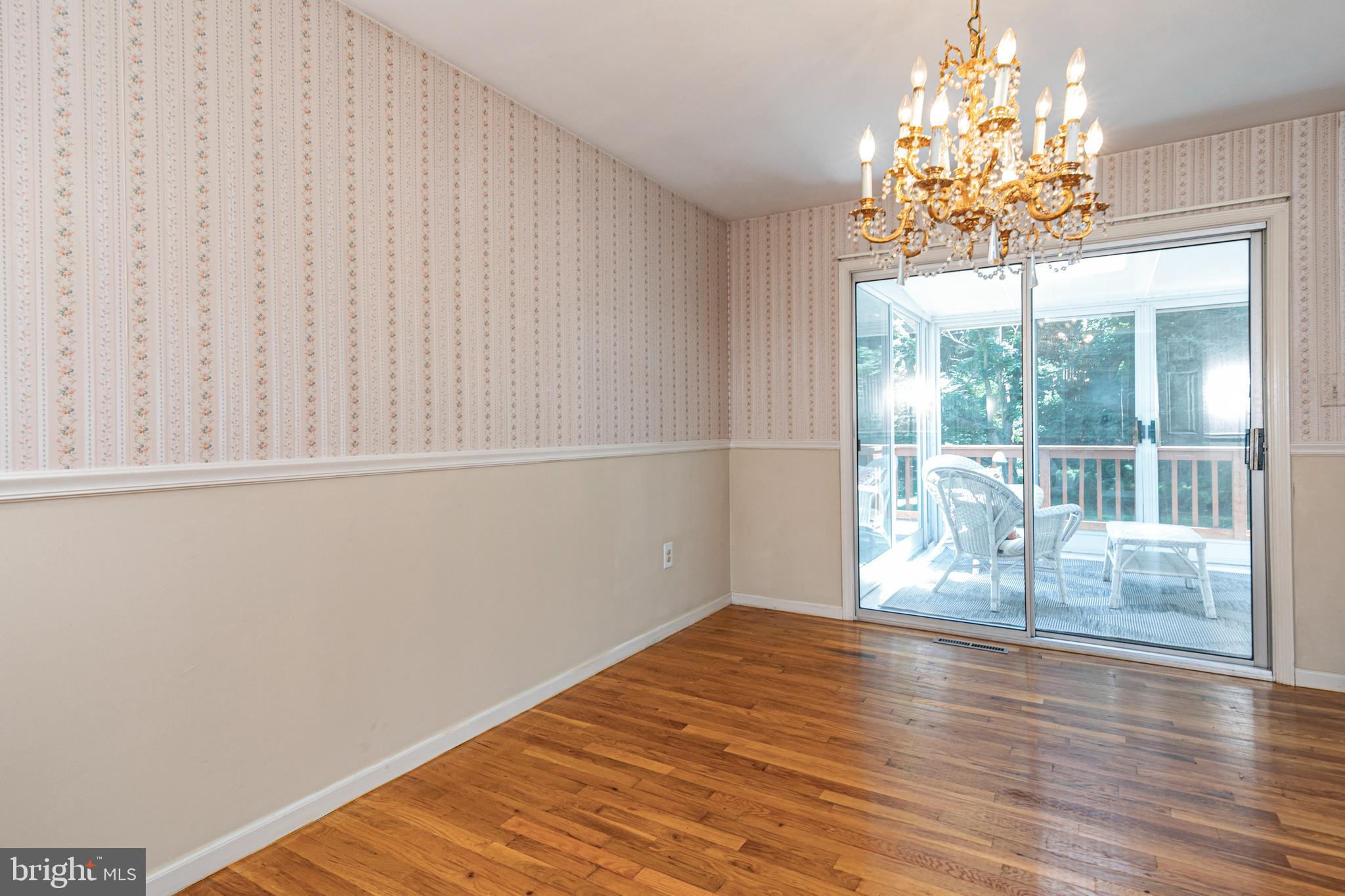 1018 Upper River Road Ewing, NJ 08628 - Photo 6 of 31 DR to Porch