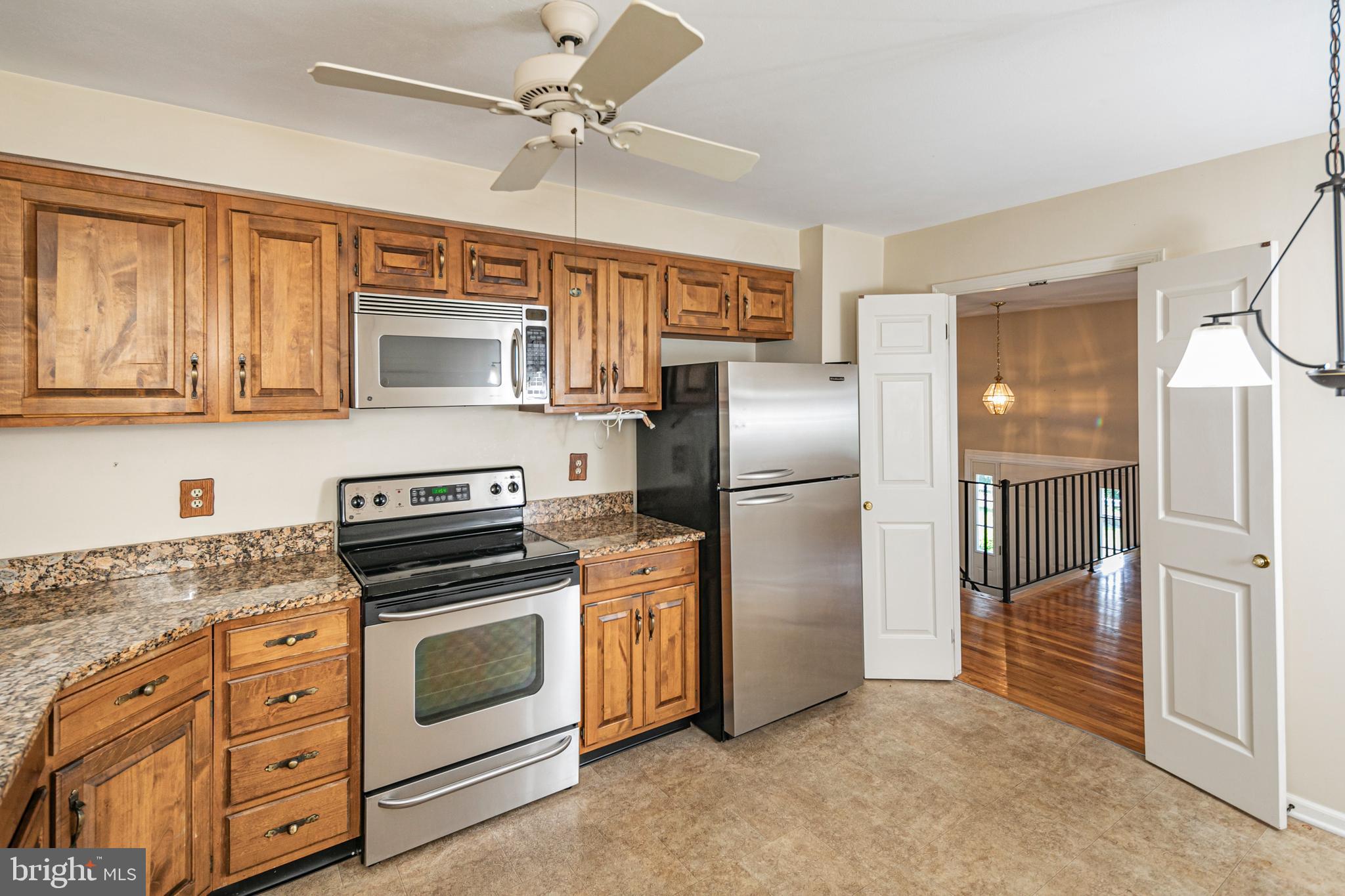 1018 Upper River Road Ewing, NJ 08628 - Photo 10 of 31 Kitchen