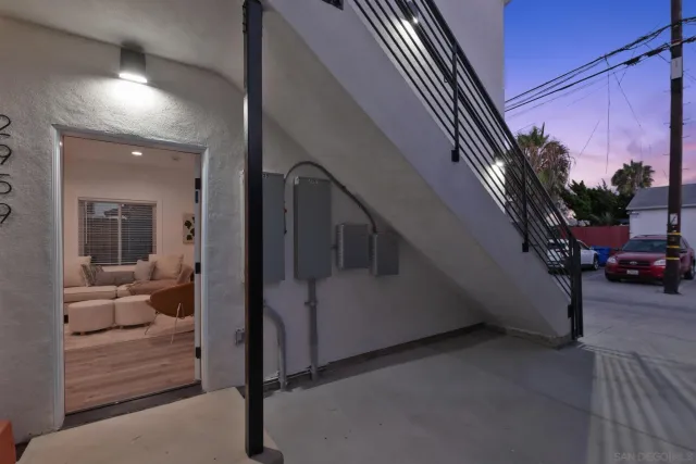 a view of an entryway