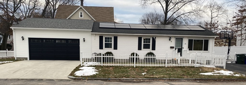 5 Dell Place Springfield, MA 01118 - Photo 4 of 35