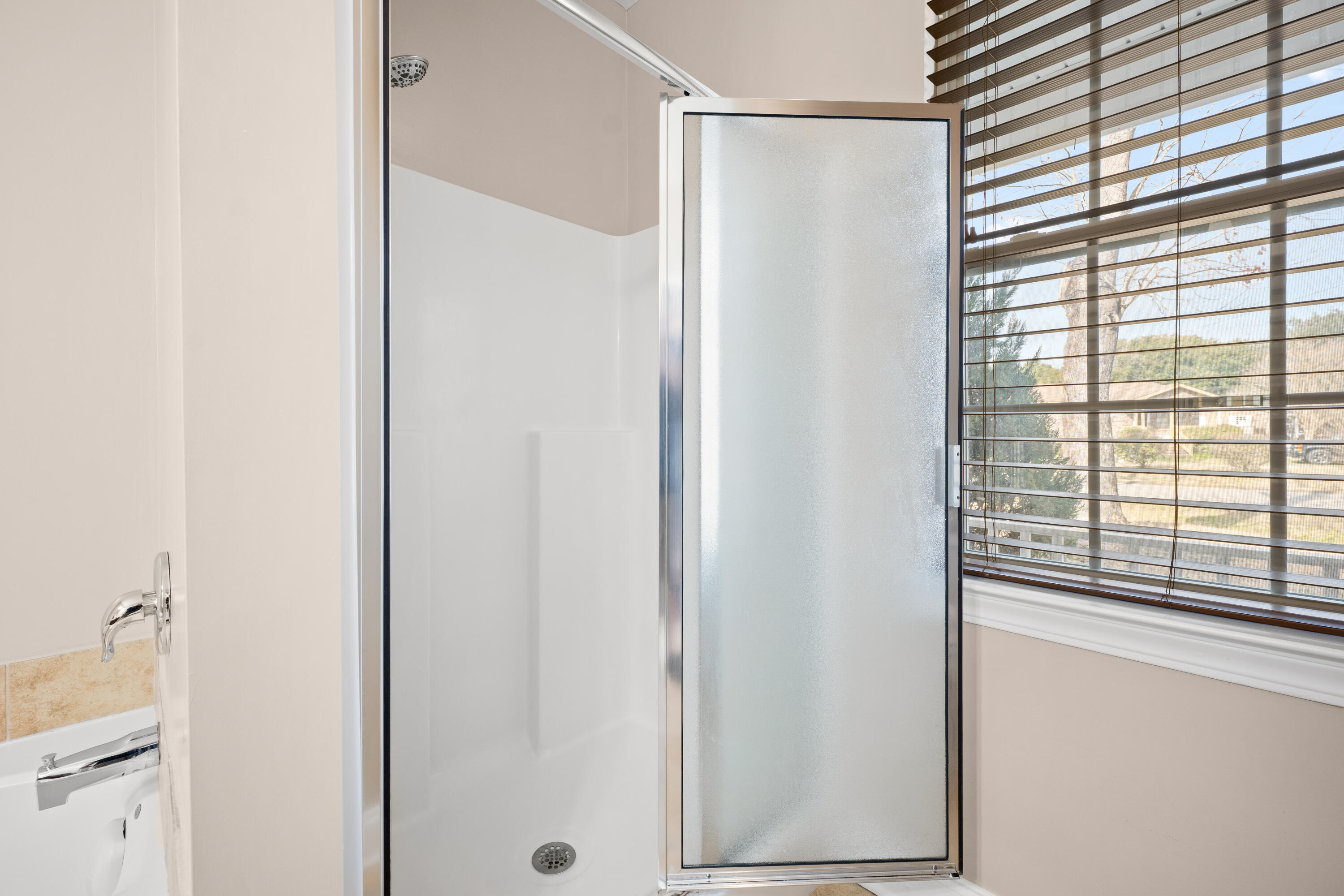 5037 Govan Road Hollywood, SC 29449 - Photo 18 of 27 Master Bathroom