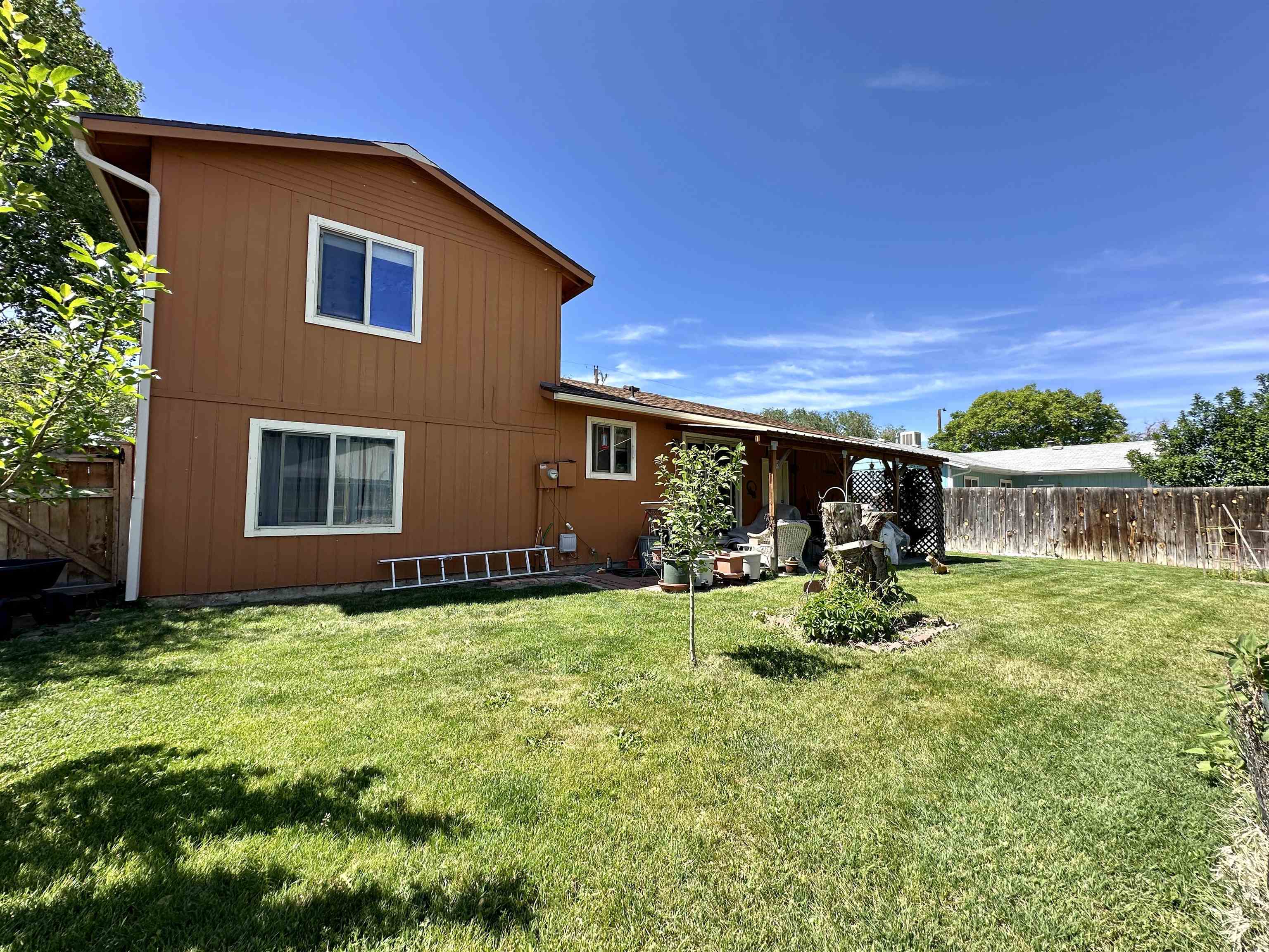 3010 F F 3/4 Road Grand Junction, CO 81504 - Photo 22 of 25 a view of a house with backyard