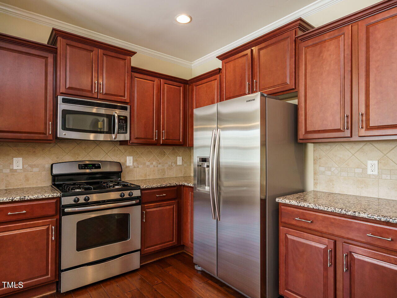 1548 Crafton Way Raleigh, NC 27607 - Photo 14 of 30 Kitchen