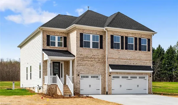 $605,000 | 8603 Lemur Lane, Summerfield, NC 27358