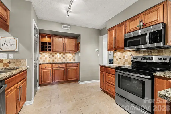 $285,000 | 6614 Point Comfort Lane, Charlotte, NC 28226