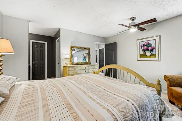 $285,000 | 6614 Point Comfort Lane, Charlotte, NC 28226
