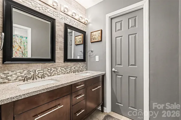 $285,000 | 6614 Point Comfort Lane, Charlotte, NC 28226