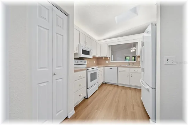 $194,900 | 3911 Northeast 22nd Lane, Ocala, FL 34470