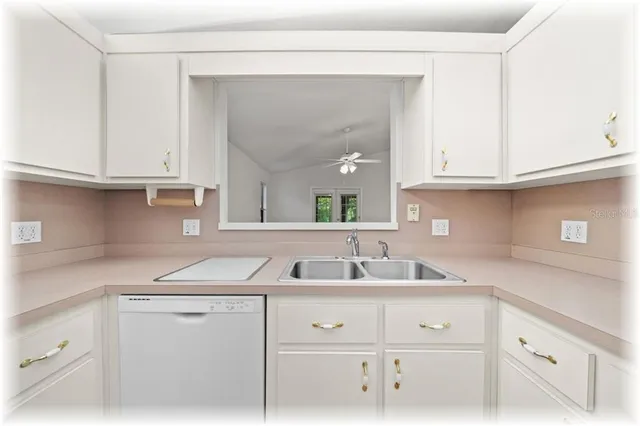 $194,900 | 3911 Northeast 22nd Lane, Ocala, FL 34470