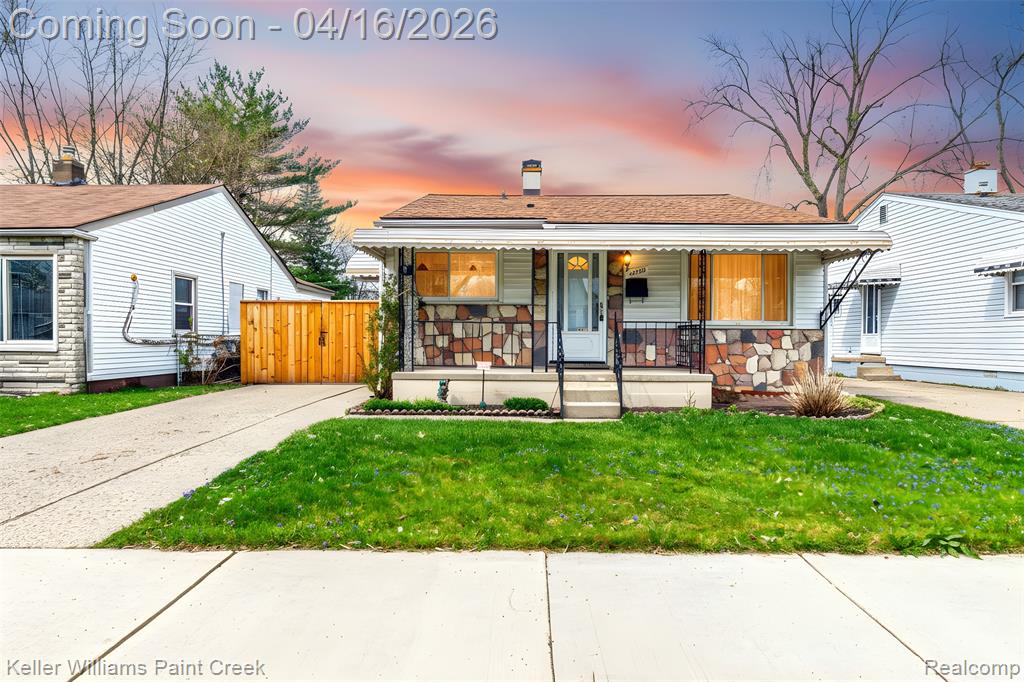 22369 Cunningham Avenue Warren, MI 48091 - Photo 1 of 33 Gallery Image 1
