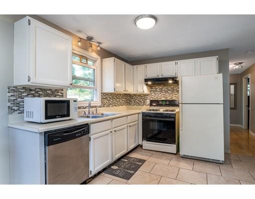 187 Starling Road Springfield, MA 01119 - Photo 8 of 31