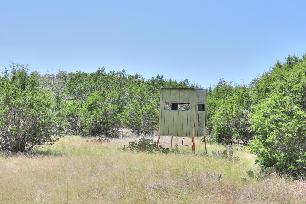 100 SD 28060 Rocksprings, TX 78880 - Photo 8 of 18 Gallery Image 8