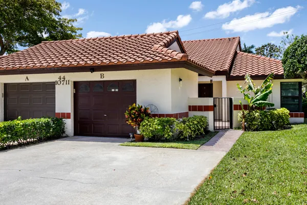 $3,300 | 10711 Palm Leaf Drive, Unit B, Boynton Beach, FL 33437