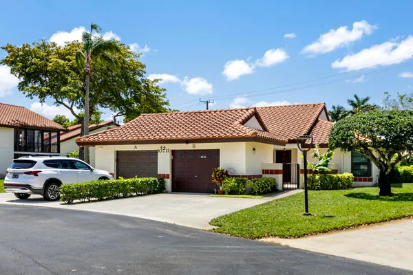 $3,300 | 10711 Palm Leaf Drive, Unit B, Boynton Beach, FL 33437
