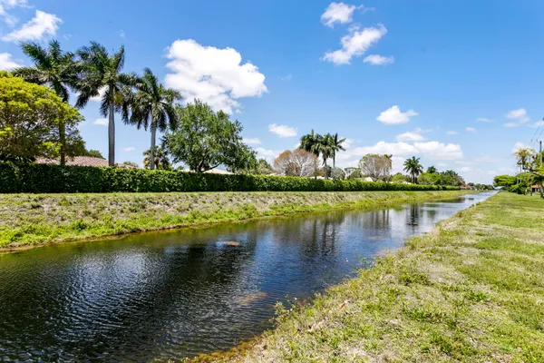 $3,300 | 10711 Palm Leaf Drive, Unit B, Boynton Beach, FL 33437