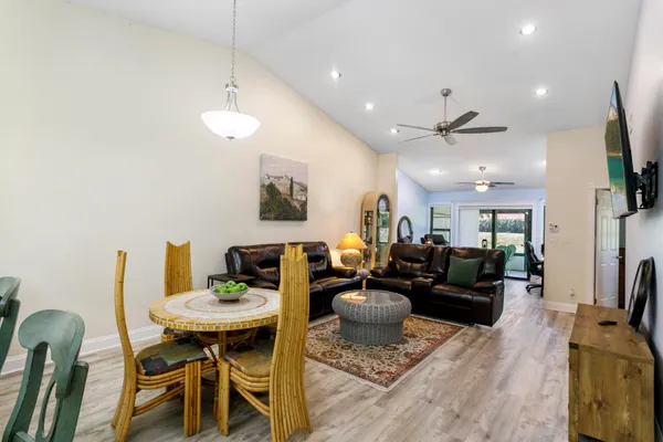 $3,300 | 10711 Palm Leaf Drive, Unit B, Boynton Beach, FL 33437