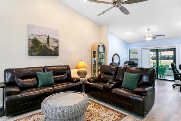 $3,300 | 10711 Palm Leaf Drive, Unit B, Boynton Beach, FL 33437