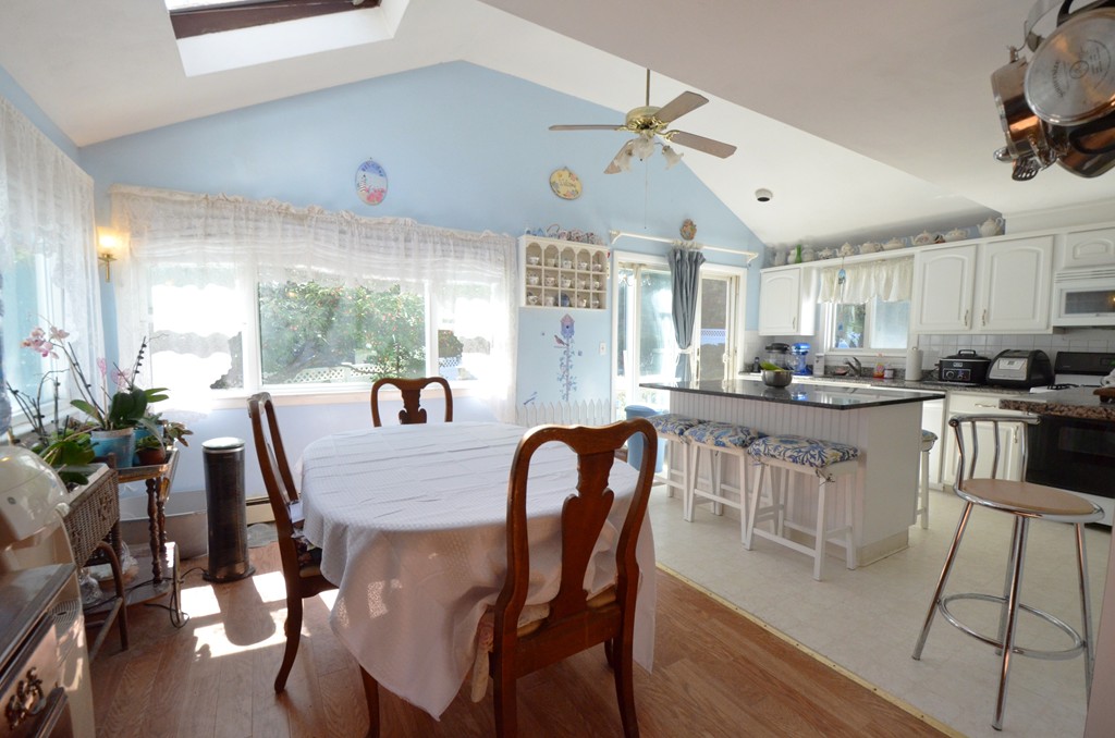 96 Doty Street Waltham, MA 02452 - Photo 6 of 15