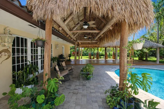 $2,364,000 | 15144 Southwest 72nd Court, Palmetto Bay, FL 33158