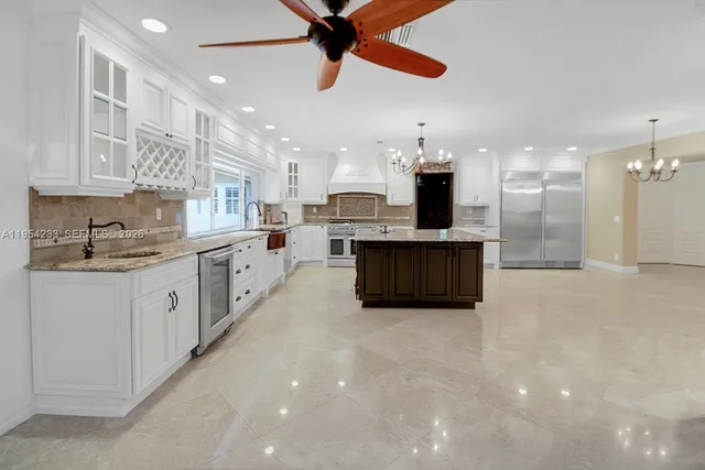 $2,364,000 | 15144 Southwest 72nd Court, Palmetto Bay, FL 33158