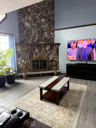 $799,000 | 2454 Oakwood Drive, Hillsdale, MI 49242