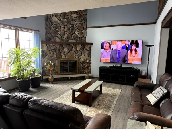 $799,000 | 2454 Oakwood Drive, Hillsdale, MI 49242