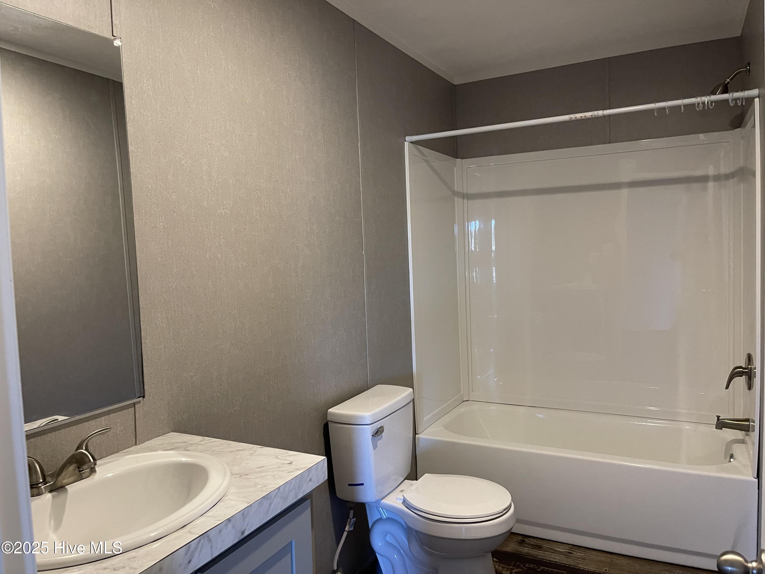 4303 Project Road Northwest Ash, NC 28420 - Photo 17 of 26 Guest Bath #1