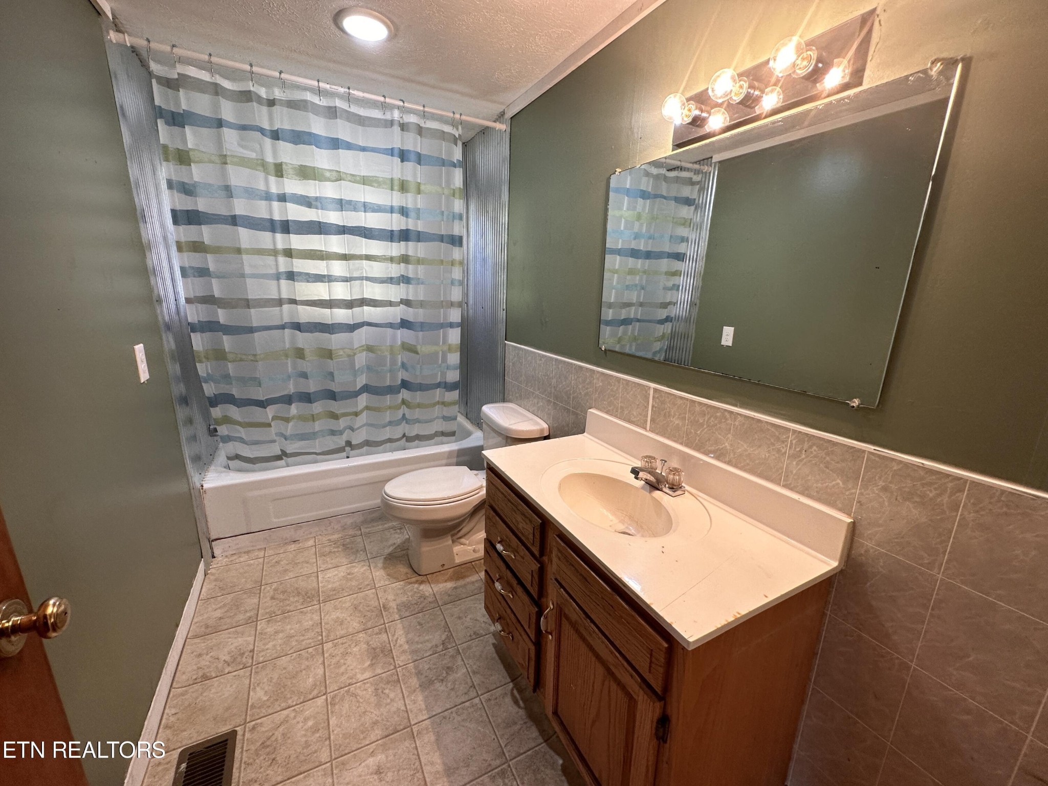 1104 Stinson Road Jamestown, TN 38556 - Photo 15 of 33 Gallery Image 15
