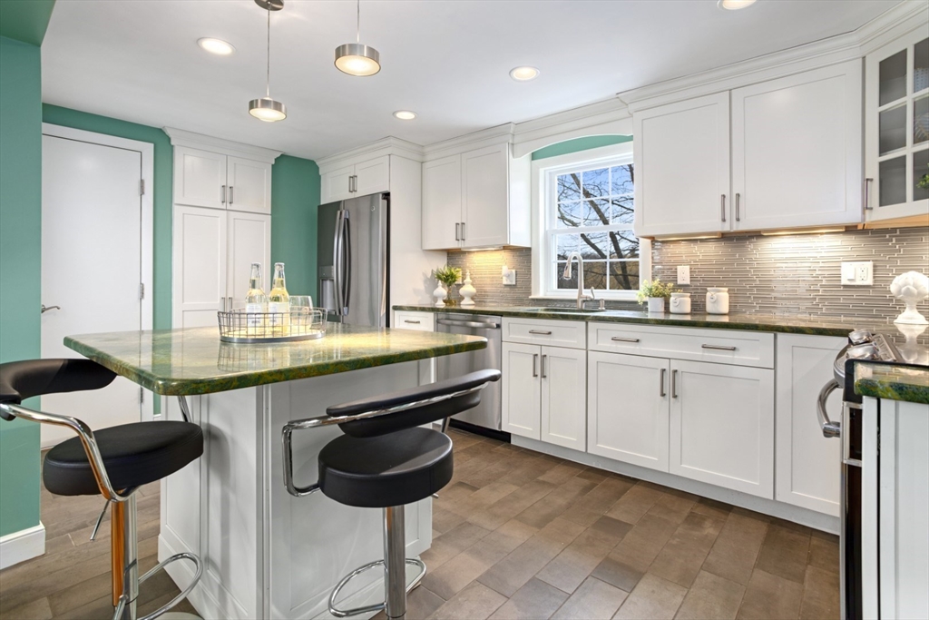 78 Boston Rock Road Melrose, MA 02176 - Photo 10 of 38 Gallery Image 10