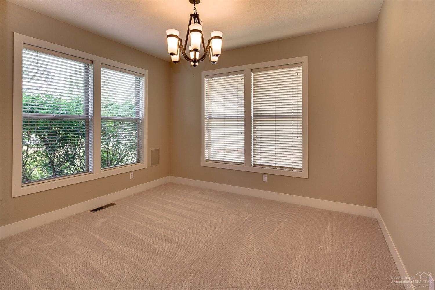61830 Fall Creek Loop Bend, OR 97702 - Photo 11 of 25 Gallery Image 11