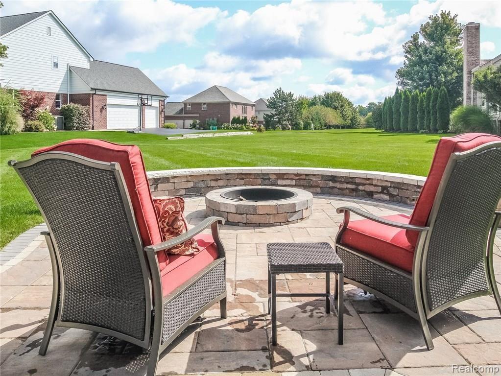 4197 Bold Meadows Rochester, MI 48306 - Photo 52 of 60 053-4745776-medium4x3.jpg