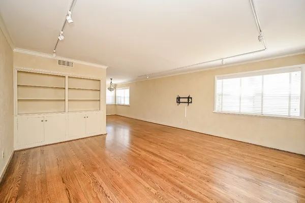 $2,150 | 2821 Eastgrove Lane, Houston, TX 77027