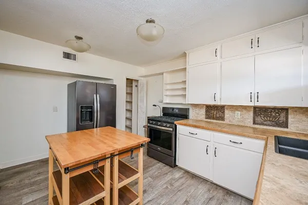$2,150 | 2821 Eastgrove Lane, Houston, TX 77027