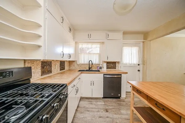 $2,150 | 2821 Eastgrove Lane, Houston, TX 77027