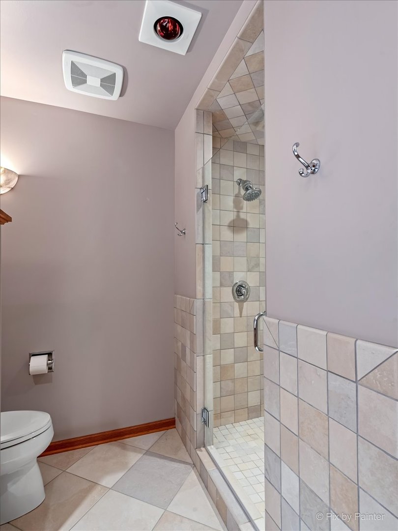 245 Perth Road Cary, IL 60013 - Photo 22 of 61