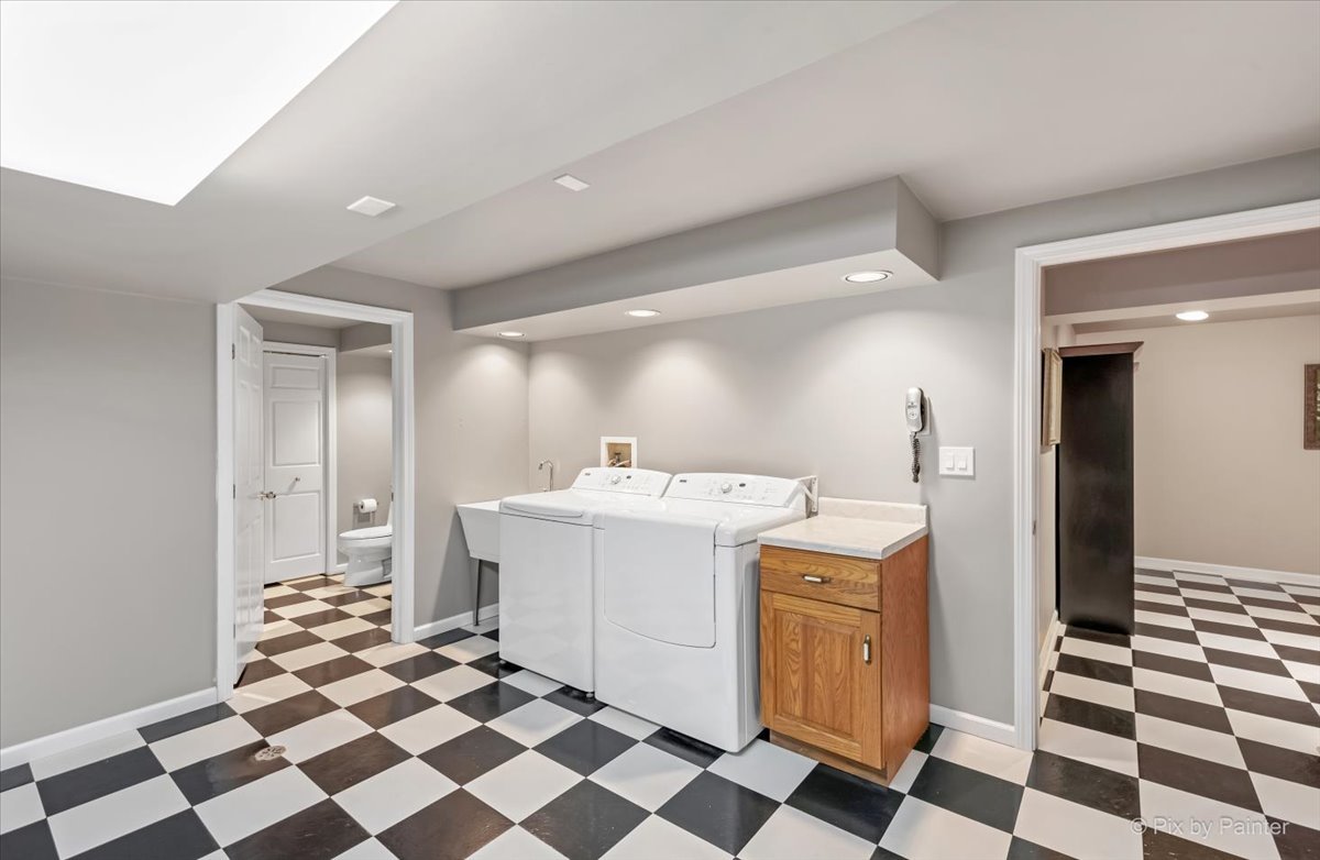 245 Perth Road Cary, IL 60013 - Photo 46 of 61